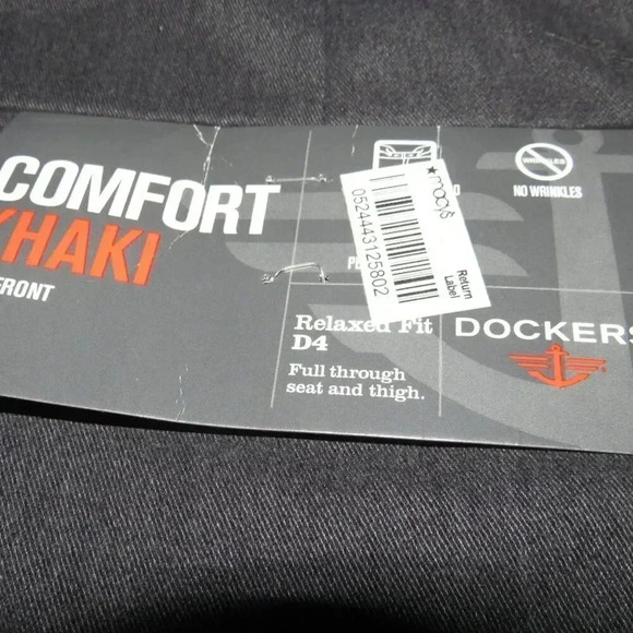 NWT DOCKERS Relaxed Fit Comfort Khaki Flat Front Comfort Waistband Pants Size 42 - Picture 8 of 9